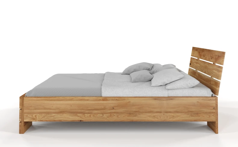 Wysokie łożko z drewna dębowego