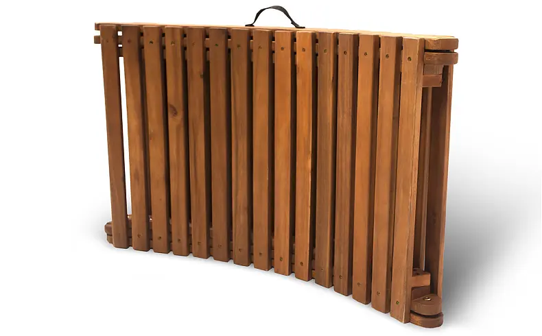 Drewniany leżak ogrodowy z możliwością złożenia