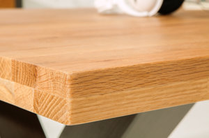 Industrialny stół THOR z blatem z drewna dzikiego dębu / 200x100 cm, nogi czarne metalowe